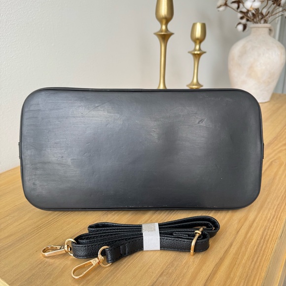 ✅AUTHENTIC✅LOUIS VUITTON ALMA PM - Picture 9 of 15